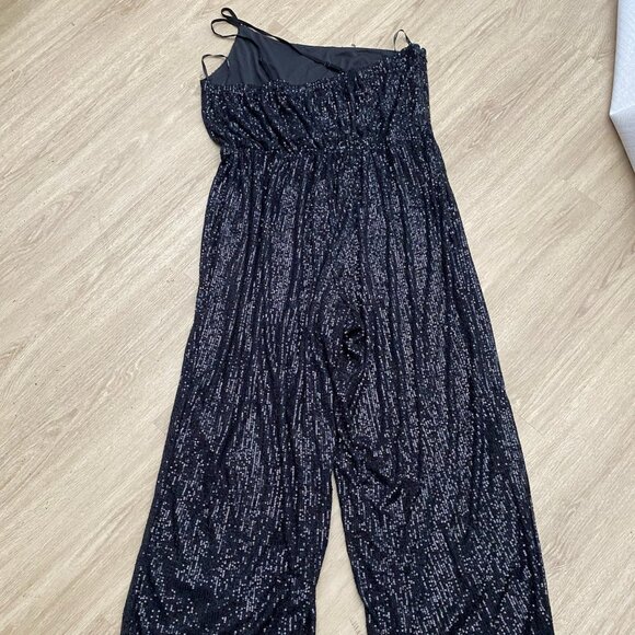 NWT City Chic Womens Savanna Sequin Jumpsuit One Shoulder Black Plus Size L/20 - Picture 2 of 16